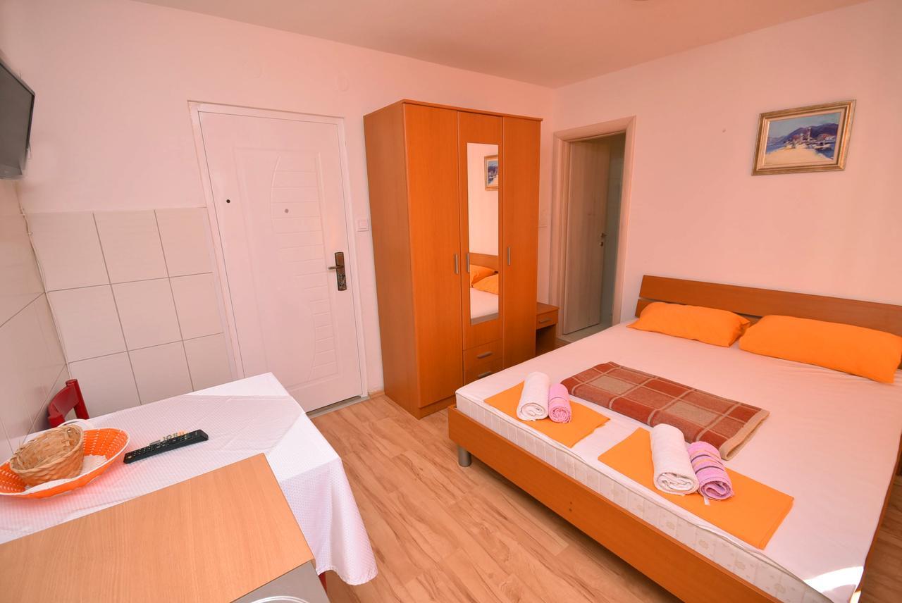 Apartmani Spaic Херцег Нови Екстериор снимка